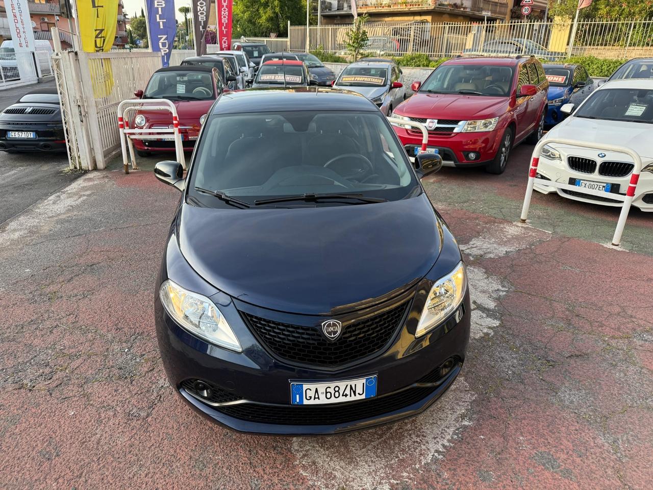 Lancia Ypsilon 69 CV*SENSORI DI PARCHEGGIO