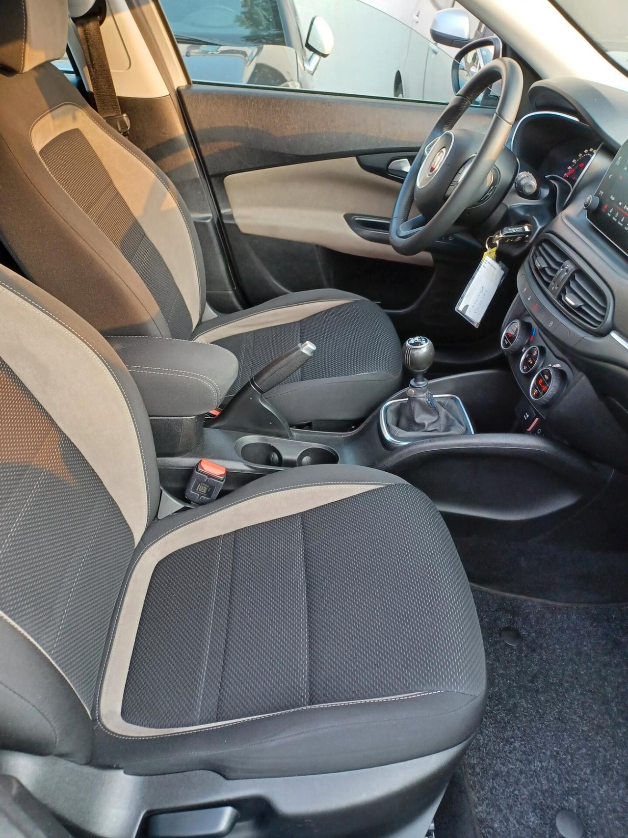 Fiat Tipo 1.6 M.Jet 120 cv SW Lounge PARI NUOVO