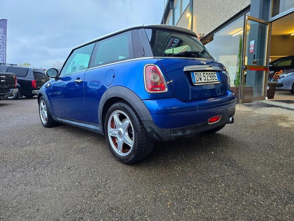 Mini COOPER D 1.6 110CV CHILI