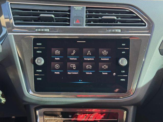 VOLKSWAGEN Tiguan 2.0 TDI 150 CV SCR DSG LIFE *UNIPROPRIETARIO*