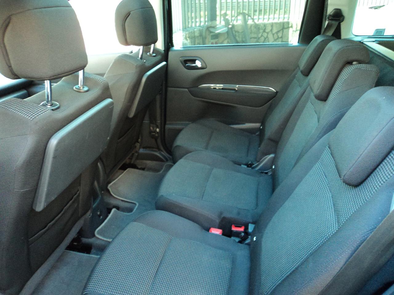 Peugeot 5008 1.6 HDi 112CV Féline