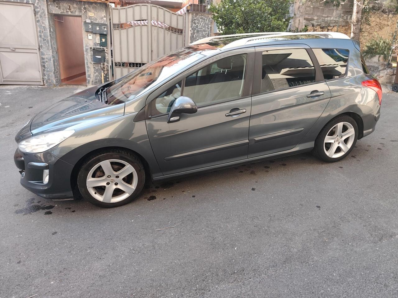 Peugeot 308 1.6 HDi 110CV SW Ciel Féline