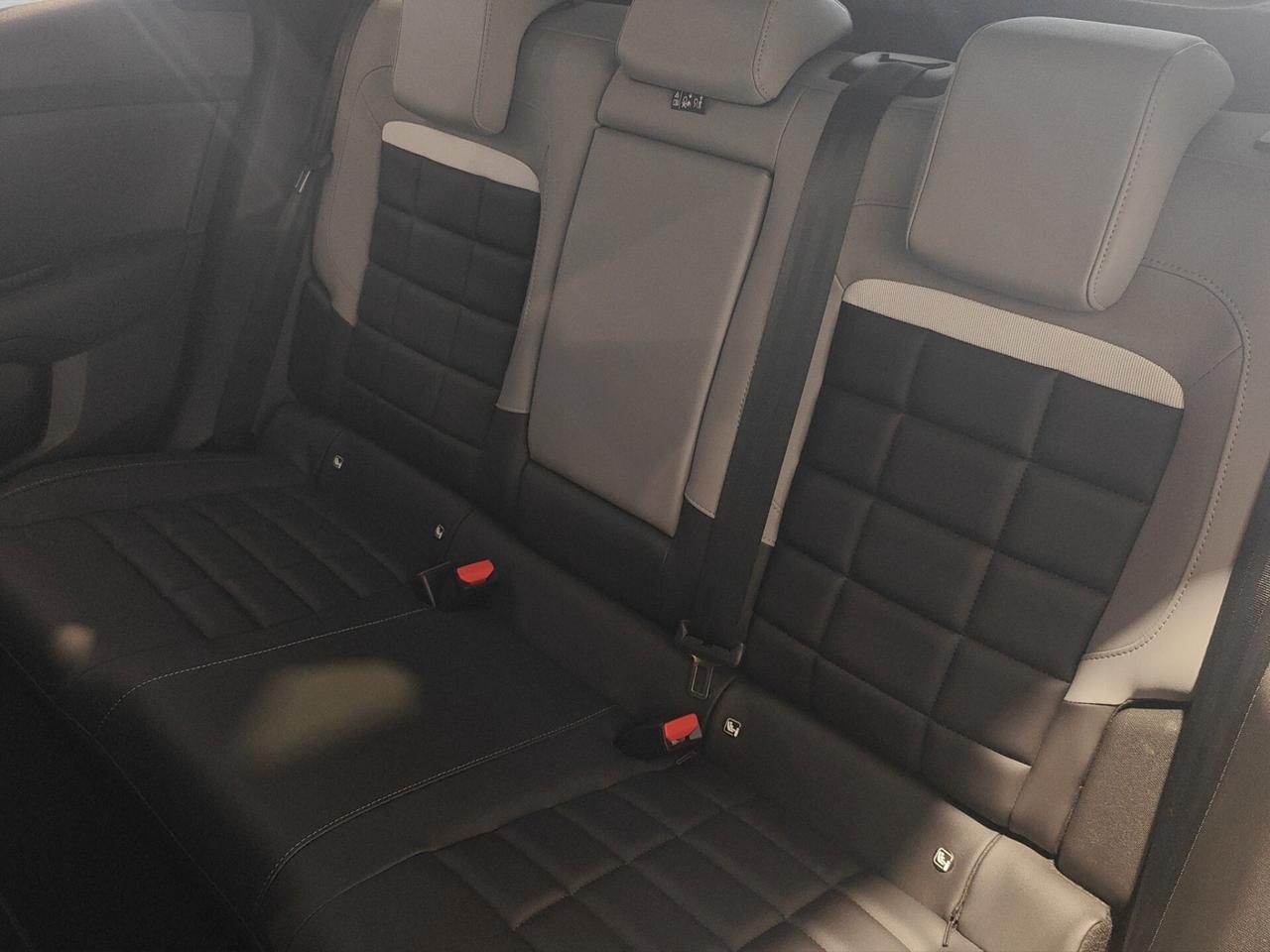 Citroen C4 Hybrid 136 e-DCS6 Max