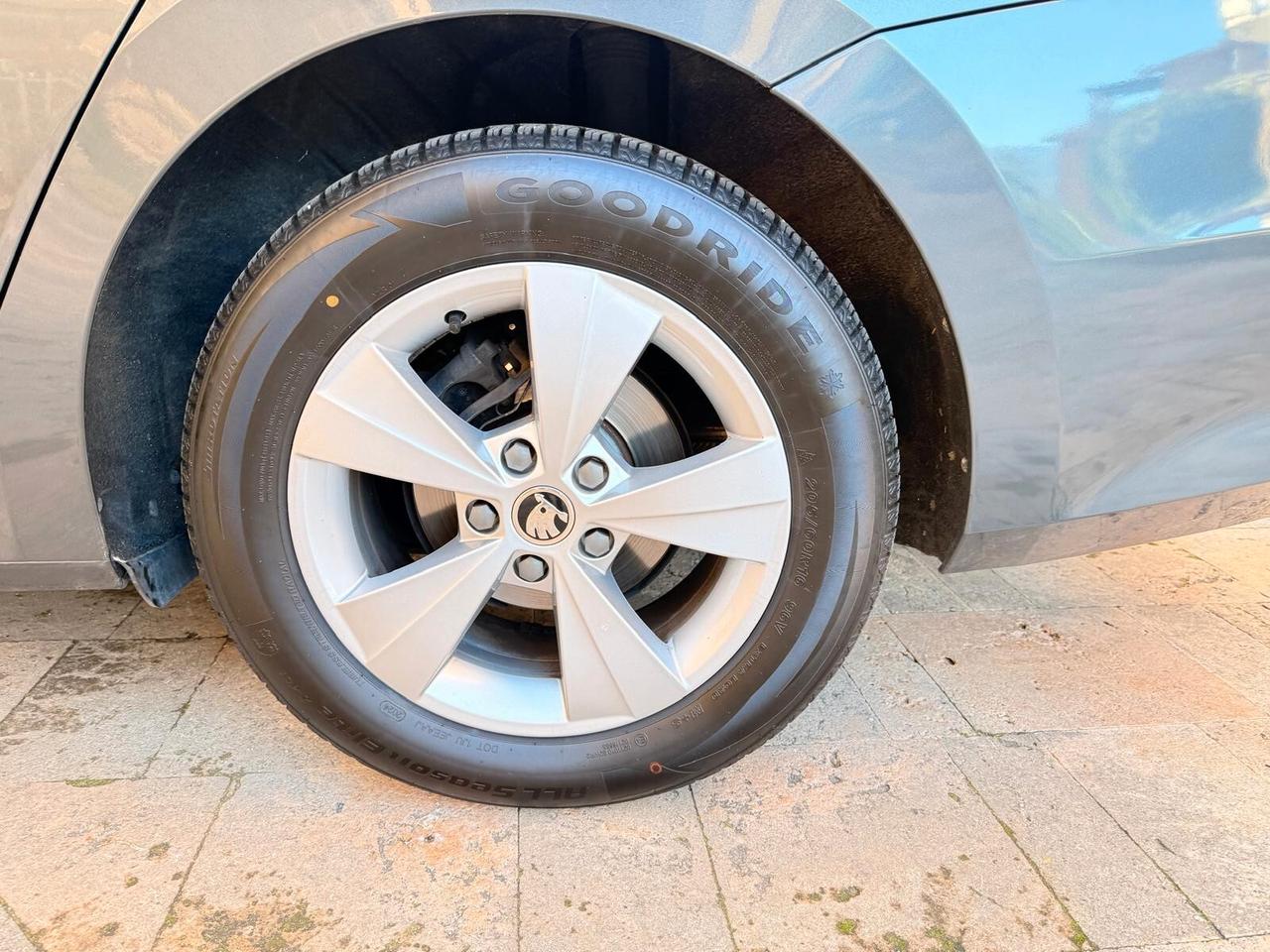 Skoda Octavia 2.0 TDI DSG Wagon Executive 02/2021