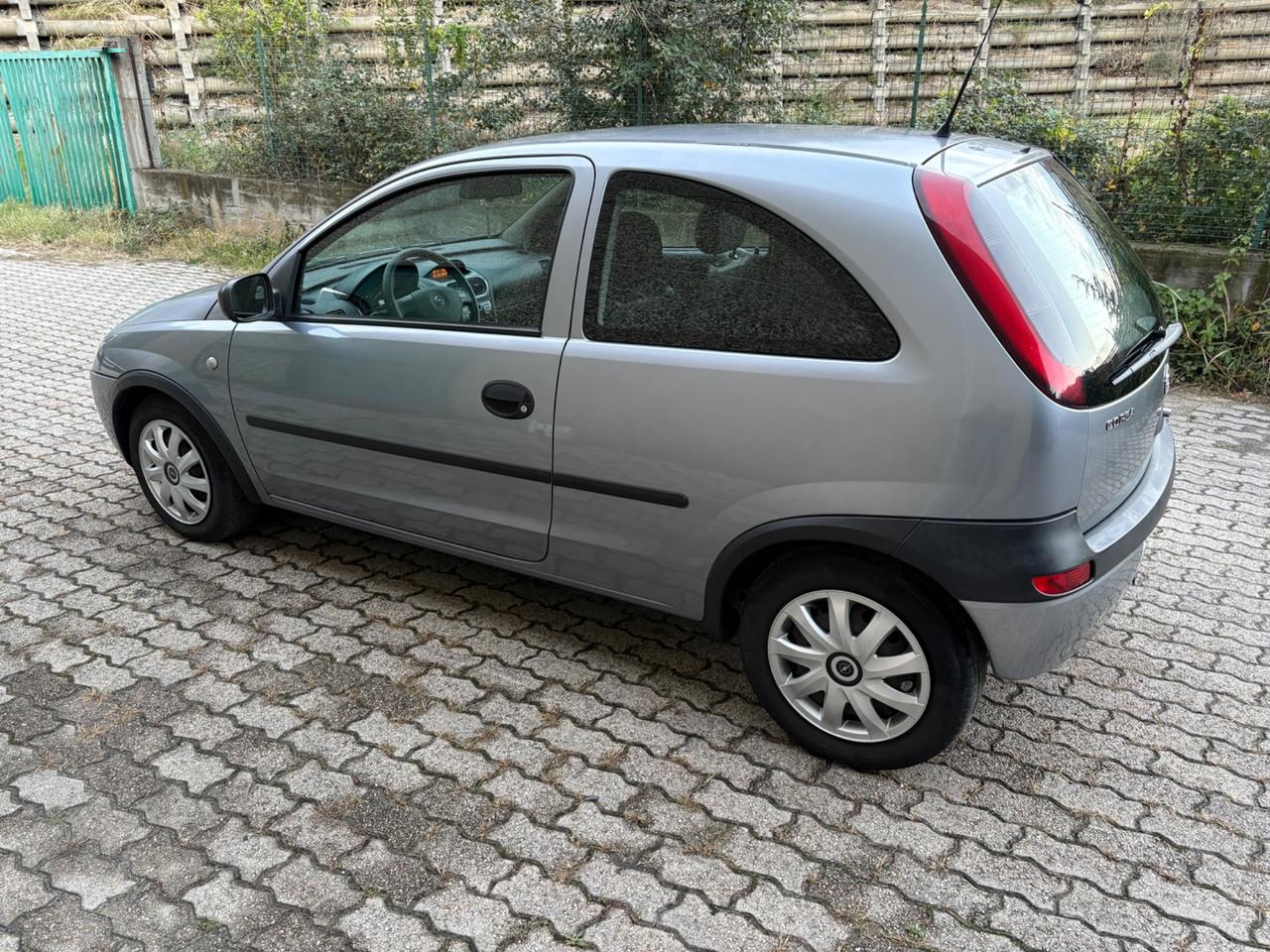 Opel Corsa 1.2i 3 porte Club - 84.000 KM