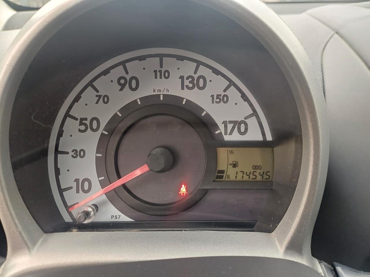 Toyota Aygo 1.0 12V VVT-i 3 porte Now Connect