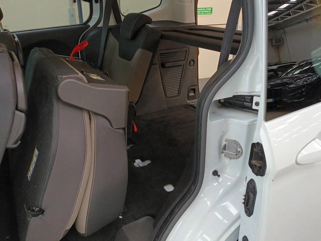 Ford Tourneo Courier 100cv plus