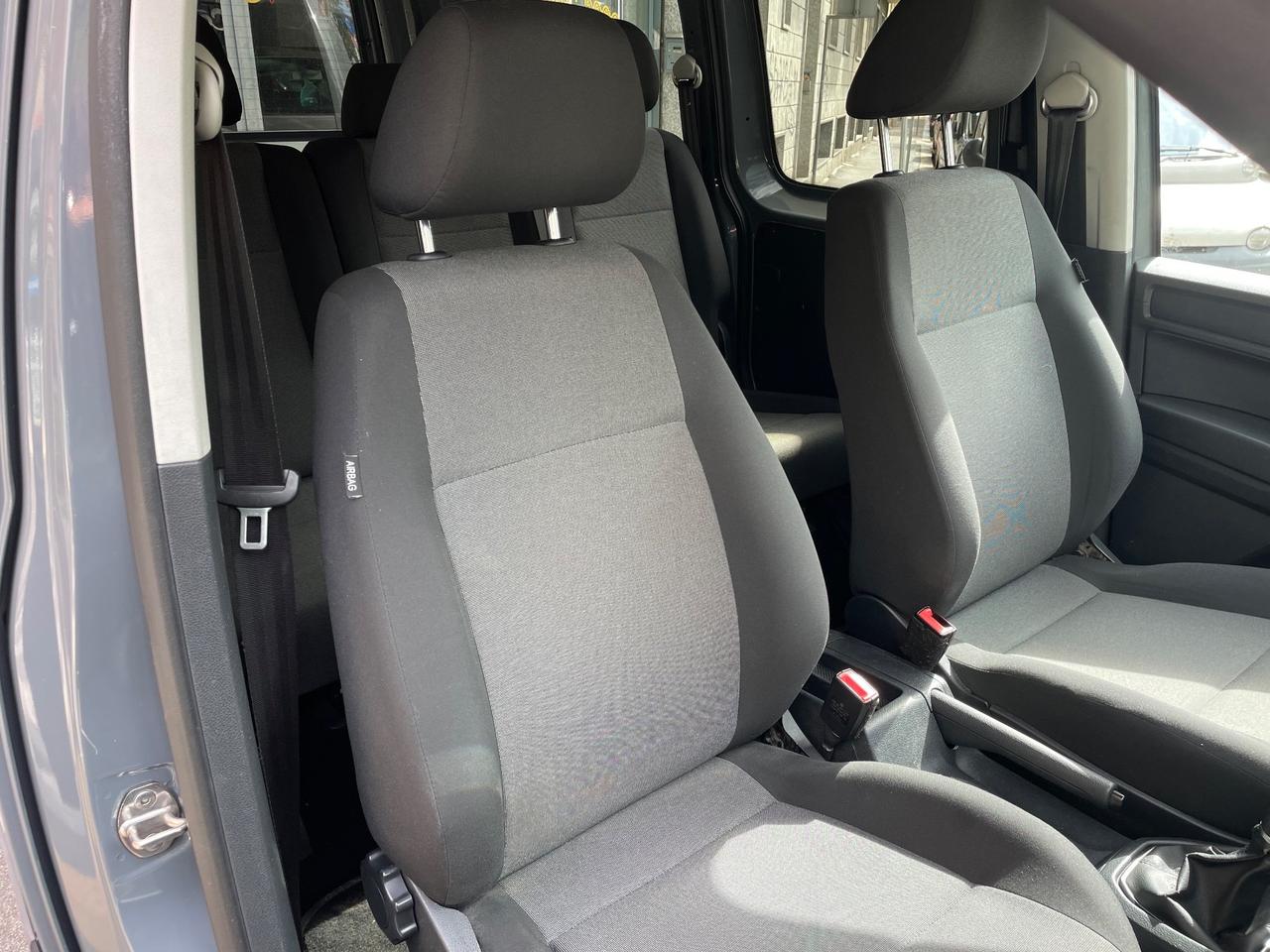 Volkswagen Caddy 2.0TDI 4MOTION Maxi/AUTOVETTURA