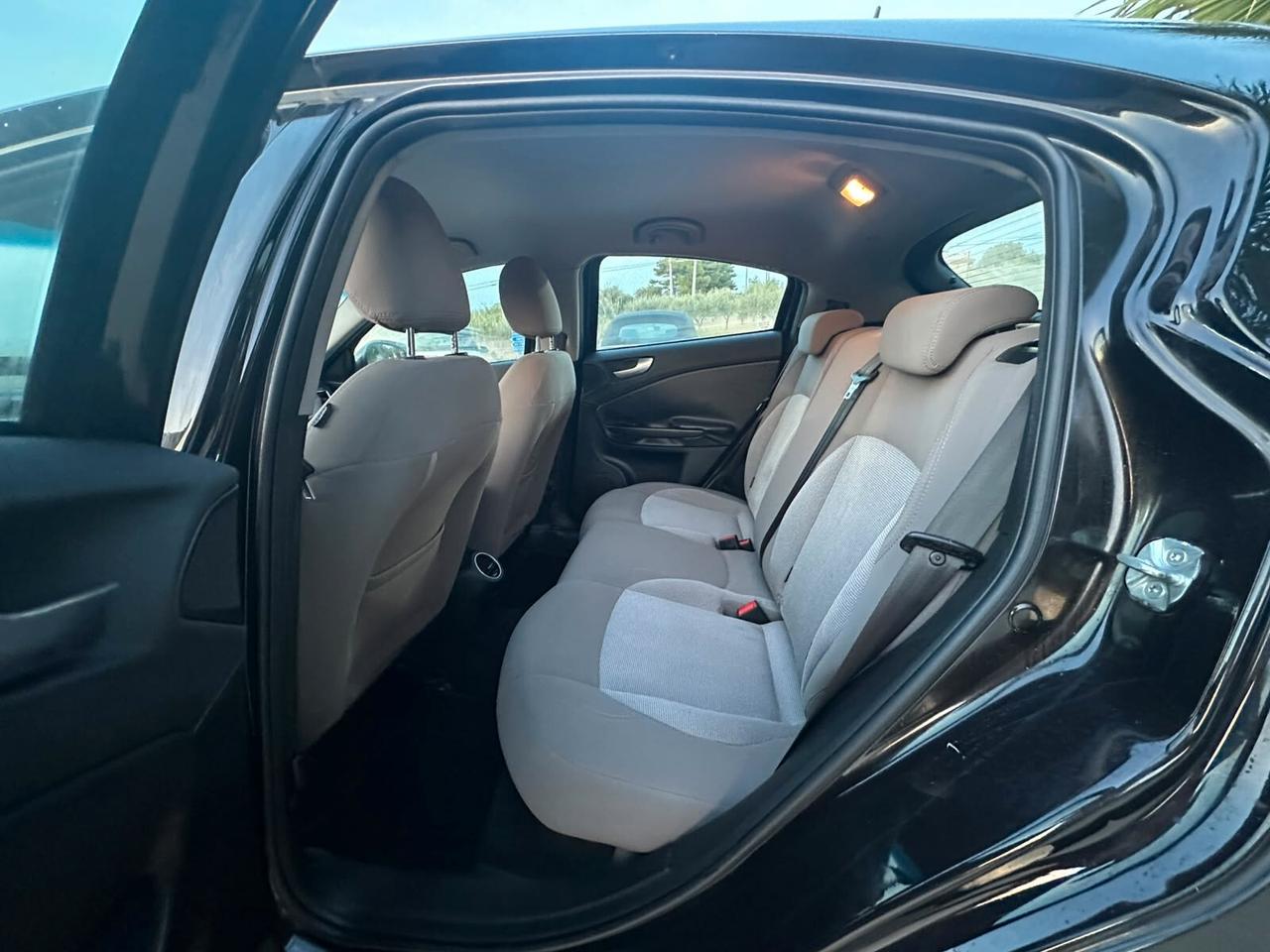 Alfa Romeo Giulietta 1.6 JTDm-2 120 CV Sprint