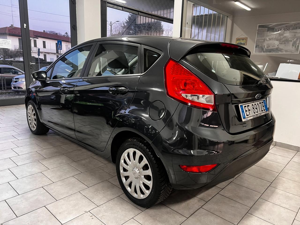Ford Fiesta 1.4 5 porte Bz.- GPL Titanium