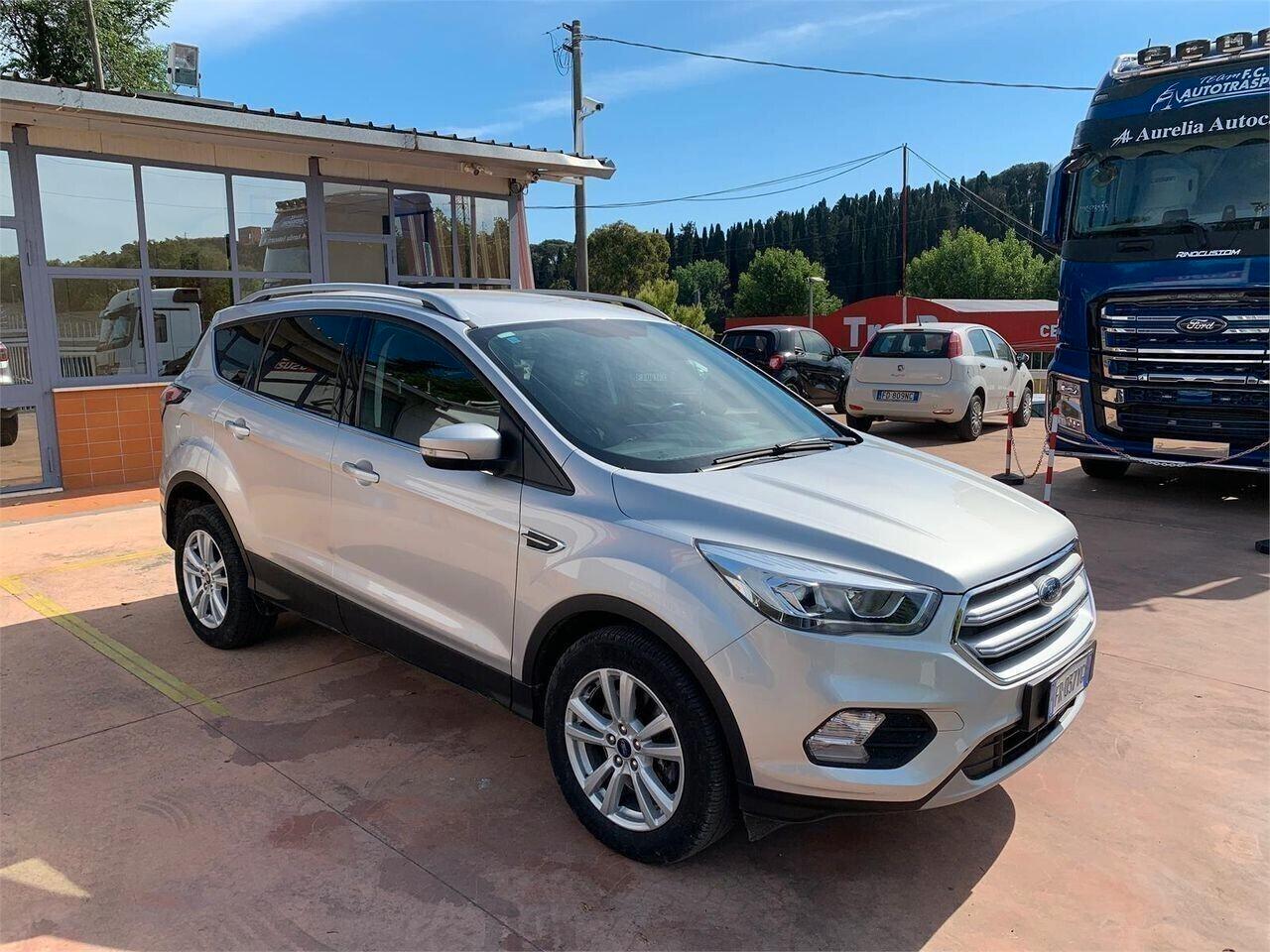 FORD Kuga 1.5 TDCI 120CV Cambio AUTOMATICO