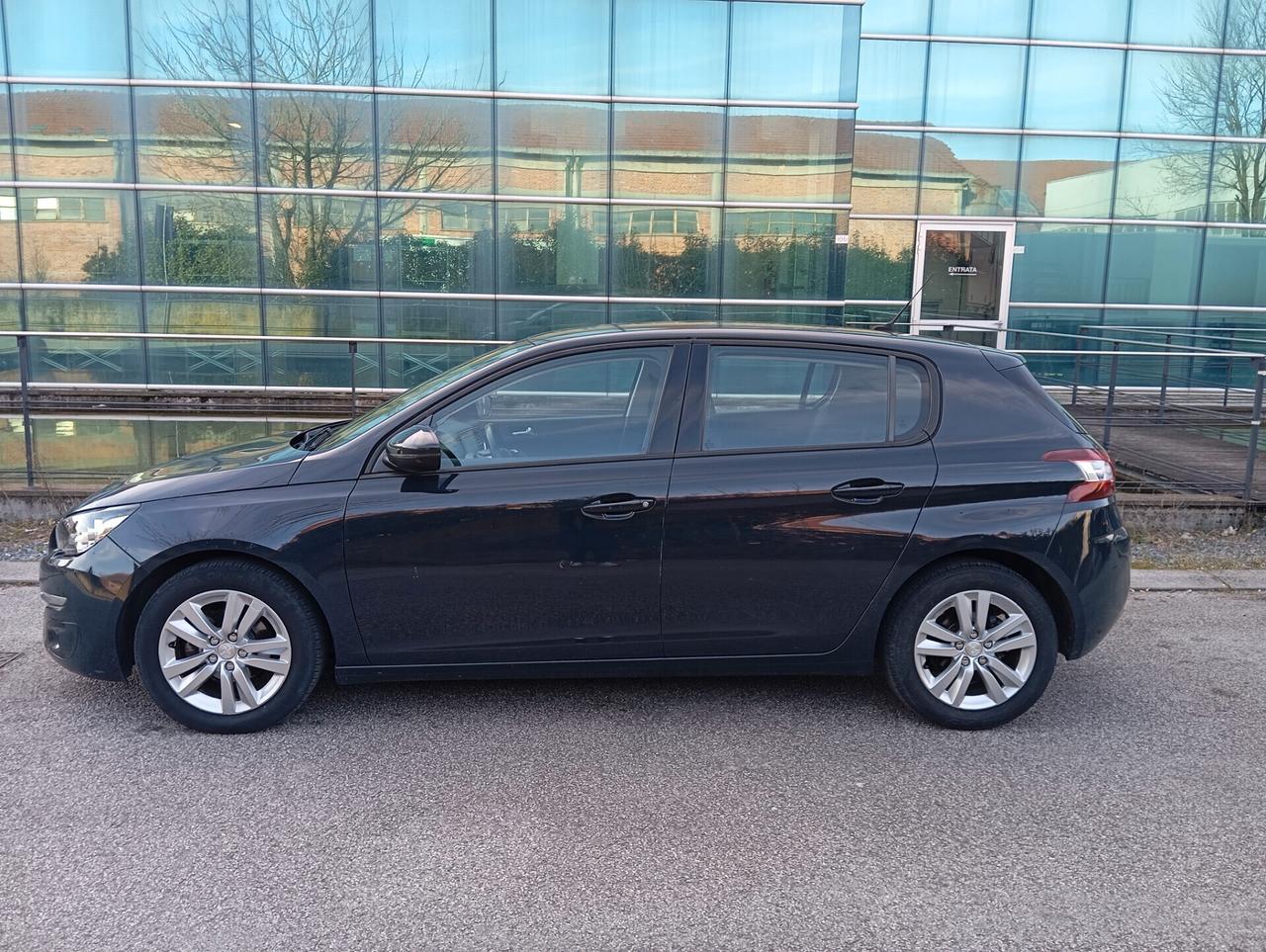 Peugeot 308 BlueHDi 5 PORTE NAVI E 194