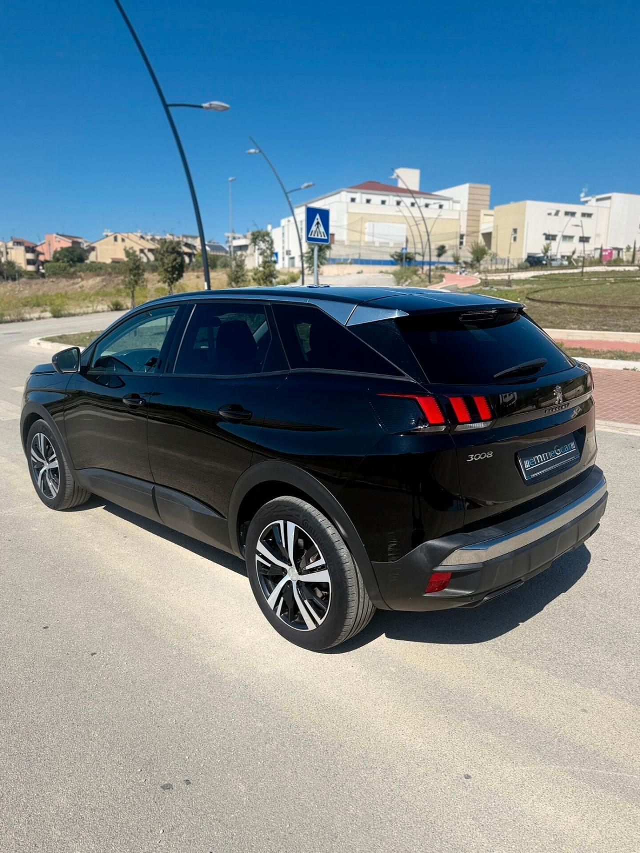 Peugeot 3008 BlueHDi 130 S&S EAT8 Active