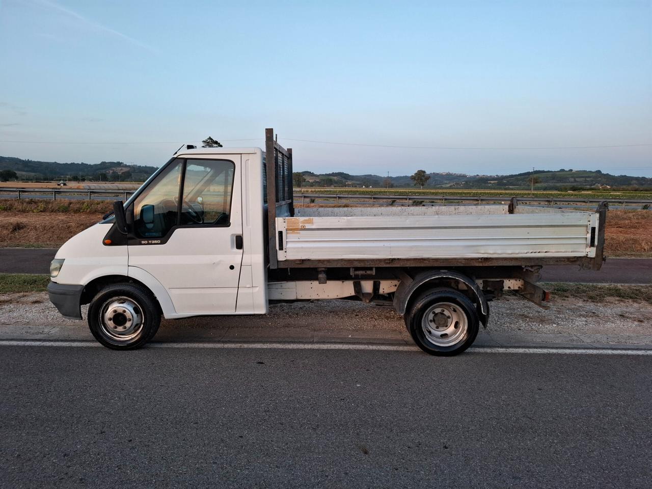 Ford Transit 90t350 ribaltabile trilaterale