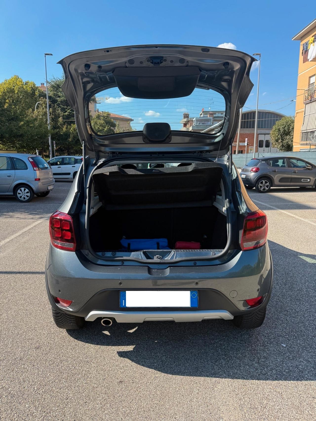 Dacia Sandero Stepway 1.5 dci - NEOP. - NAV. - GARANTITA -