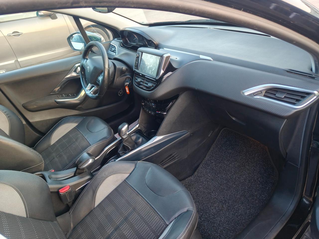 Peugeot 2008 1.6 e-HDi 92 CV Stop&Start Allure