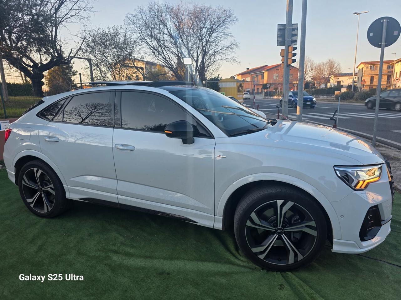 Audi Q3 SPB 40 TFSI quattro S tronic line edition