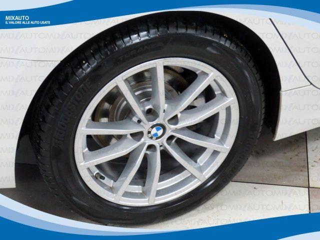 BMW 318 D Touring Business Advantage AUT EU6