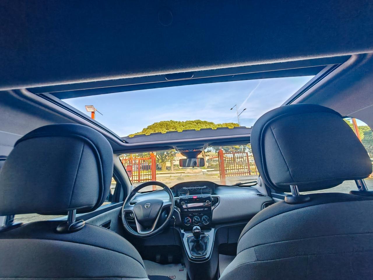 Lancia Ypsilon 1.2 benzina 03/2012 cv69