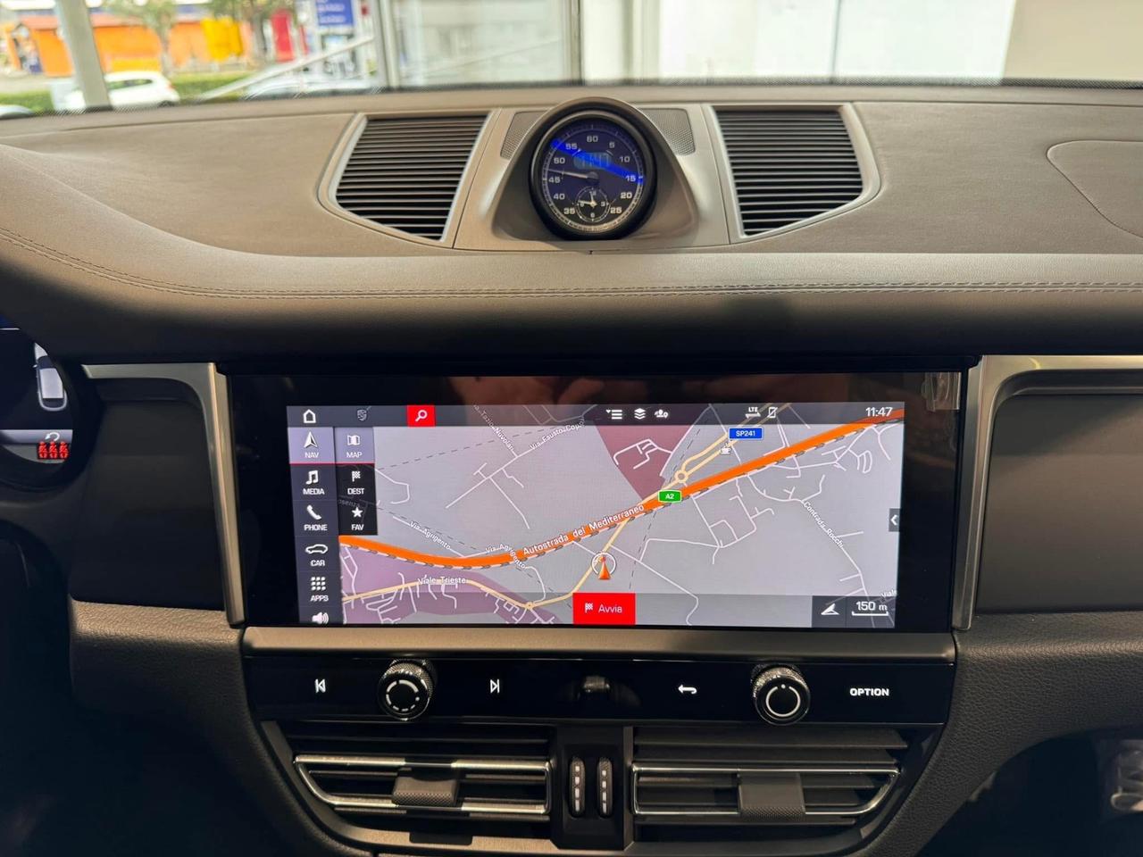 Porsche Macan 2.0 T 265cv scarico ,tetto apribile in garanzia
