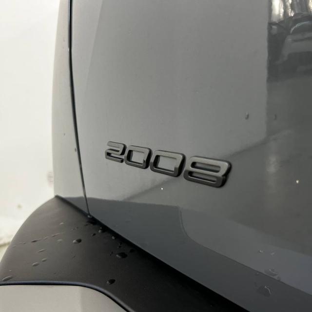 PEUGEOT 2008 Hybrid 145 e-DCS6 Allure VISION PACK DRIVE ASSIST