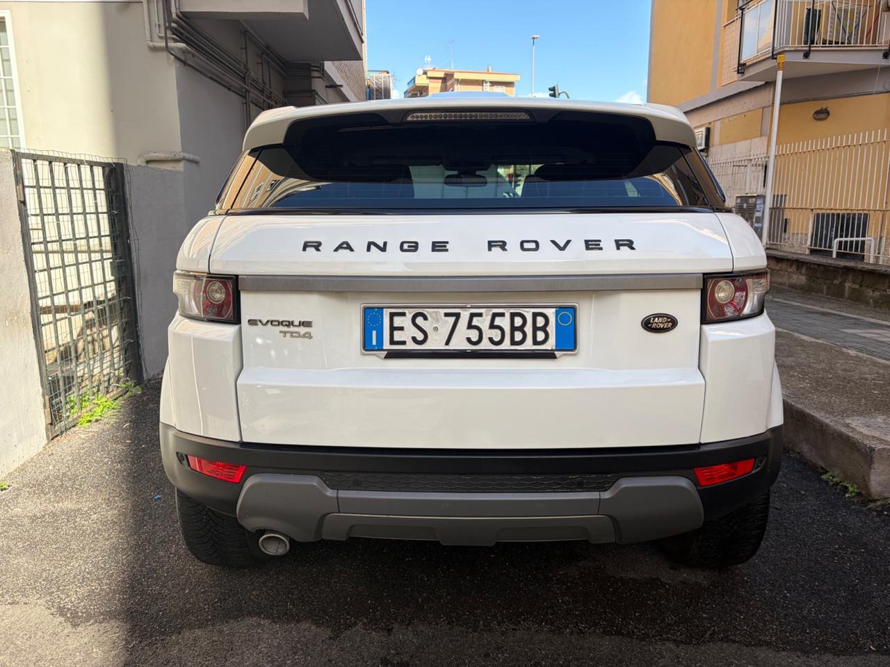 Land Rover Range Evoque 2.2 TD4 5p. Prestige