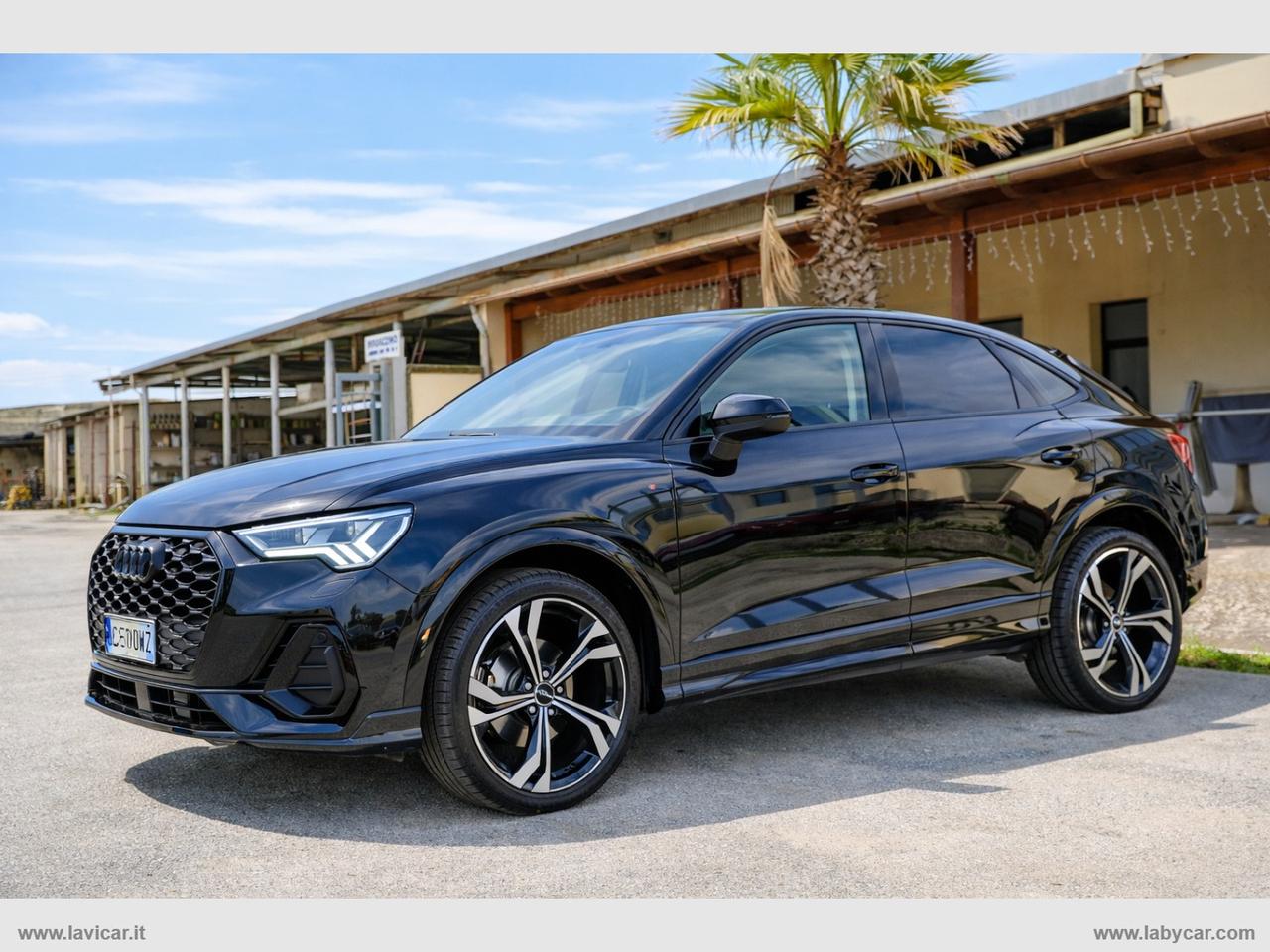 AUDI Q3 SPB 35 TDI S TRON S-LINE BLACK LINE