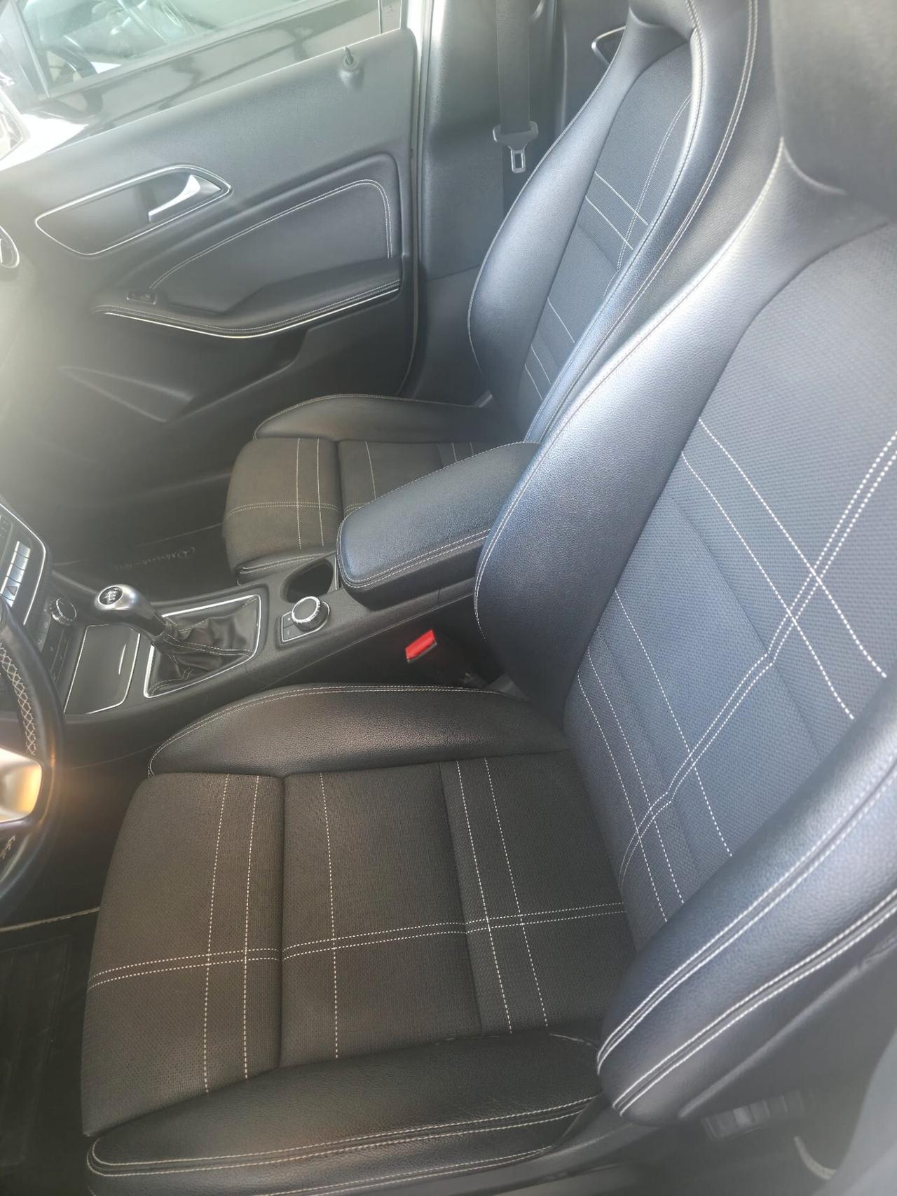 Mercedes-benz A 160 d Premium
