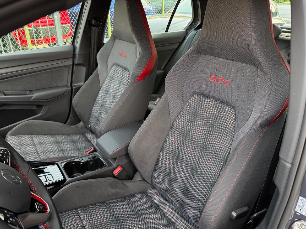 Volkswagen Golf 2.0 tsi GTI 245cv dsg