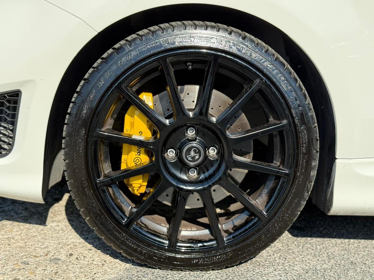 Abarth 695C Competizione 1.4 t-jet 180cv auto SABELT CARBONIO