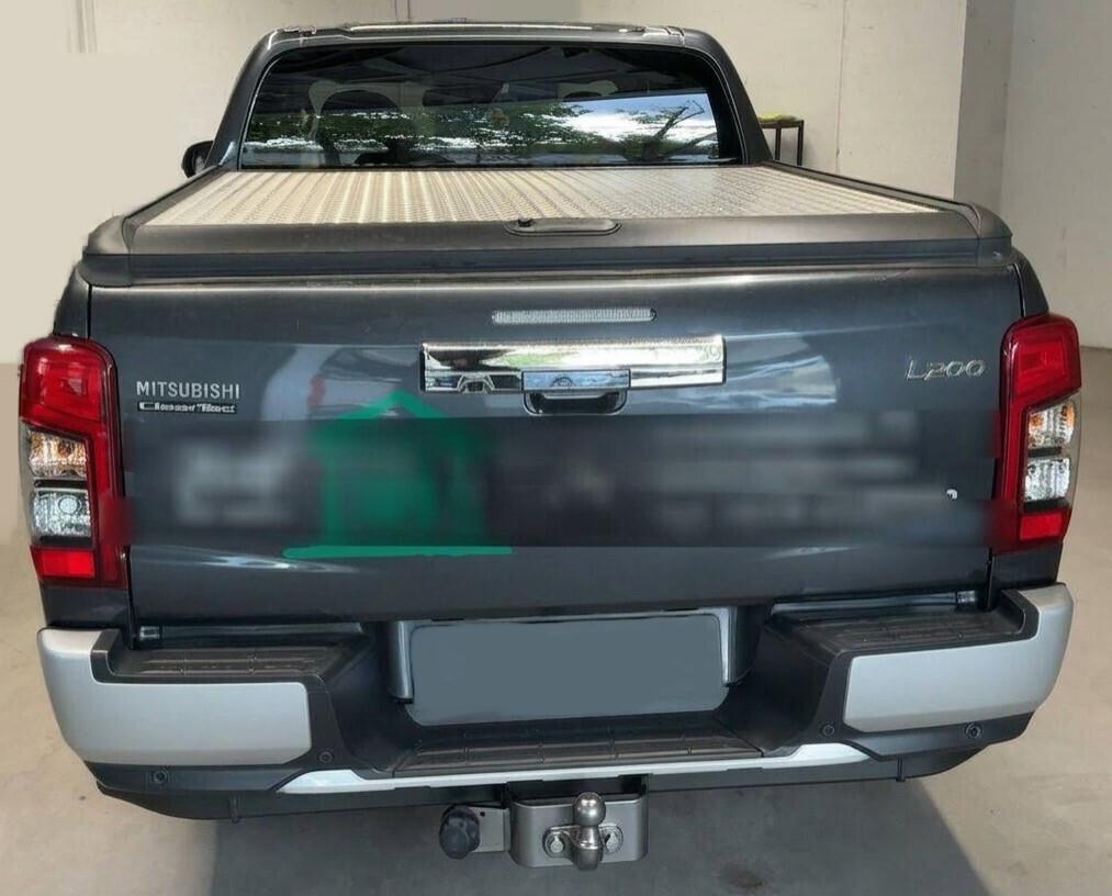 L200 2.3 Double-Cab Gancio traino Camera