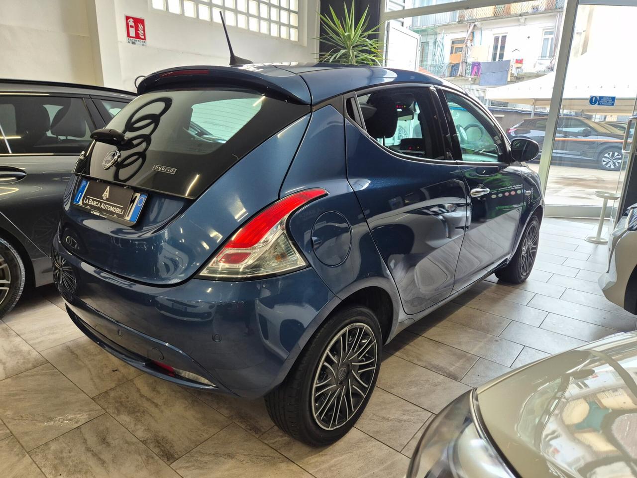 Lancia Ypsilon 1.0 FireFly 5 porte S&S Hybrid Ecochic Gold
