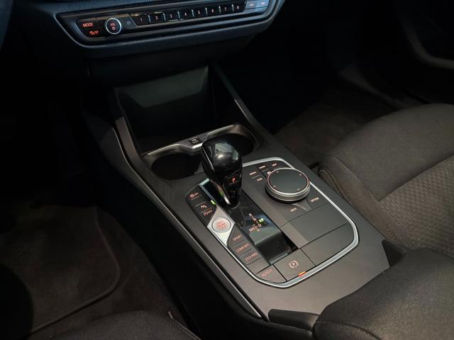 BMW 116 d 5p. Advantage