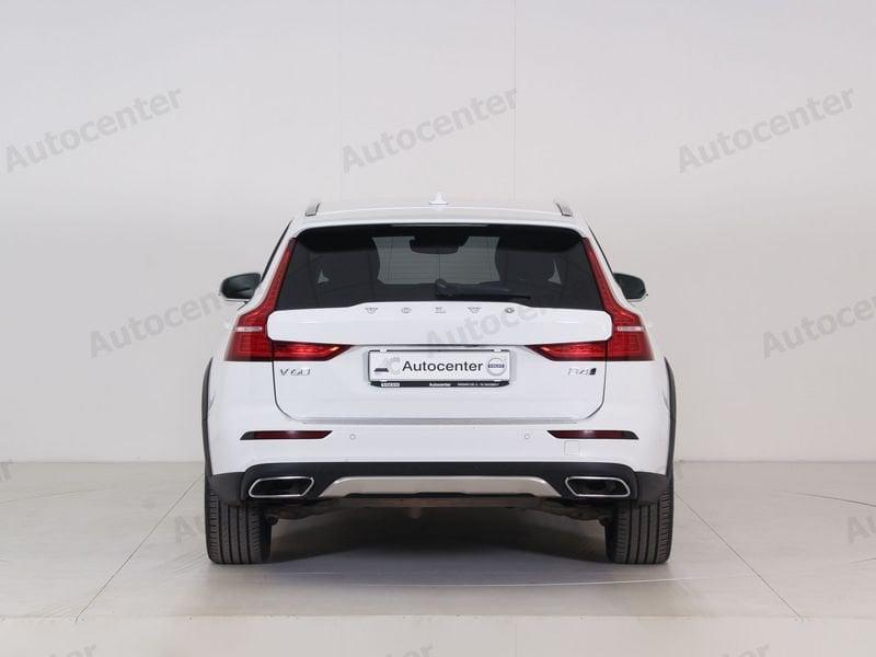 Volvo V60 Cross Country D4 AWD Geartronic Business Plus