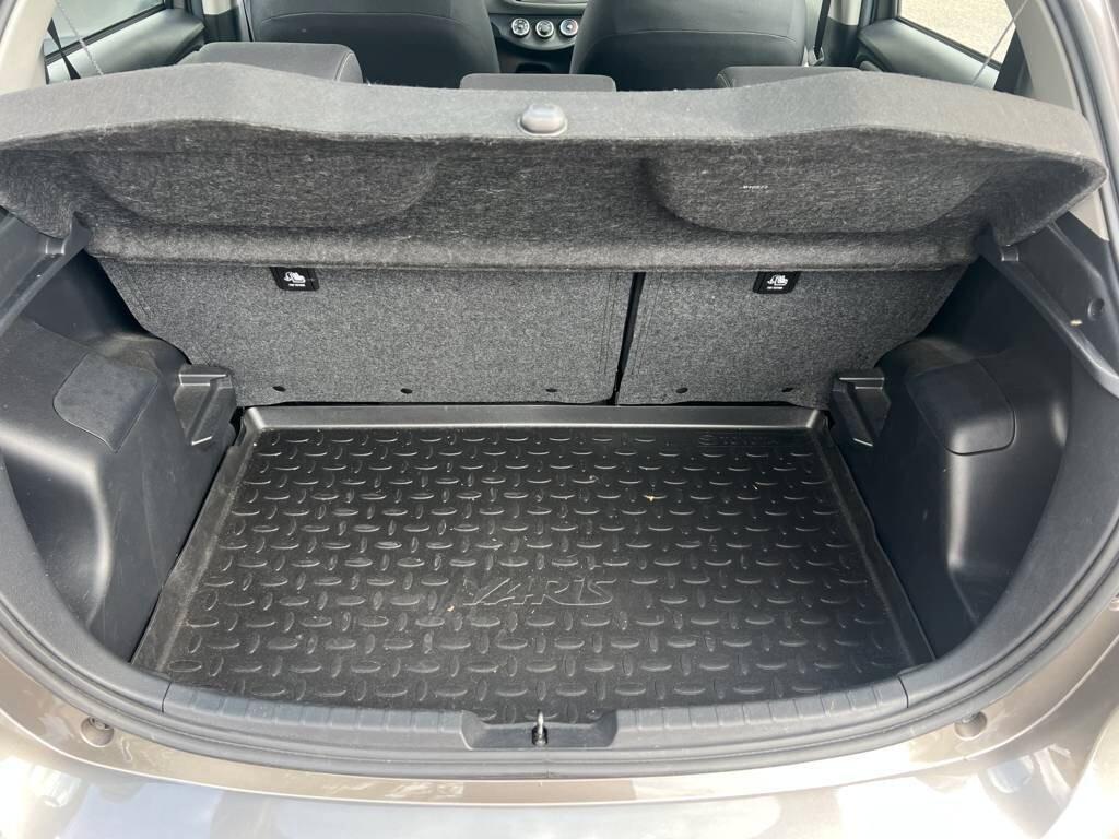 Toyota Yaris 1.0 5 porte Lounge