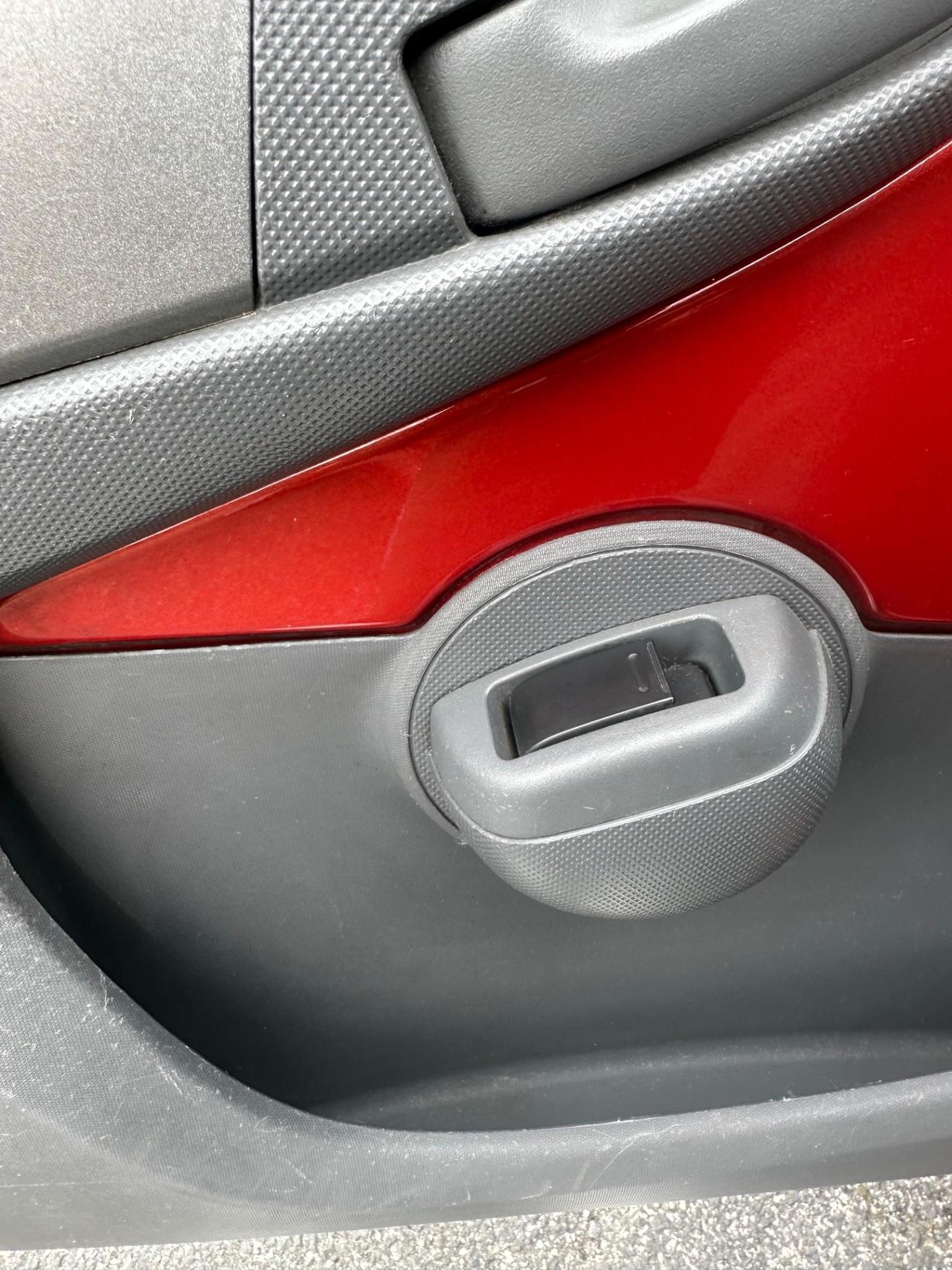 Peugeot 107 NEOPATENTATI