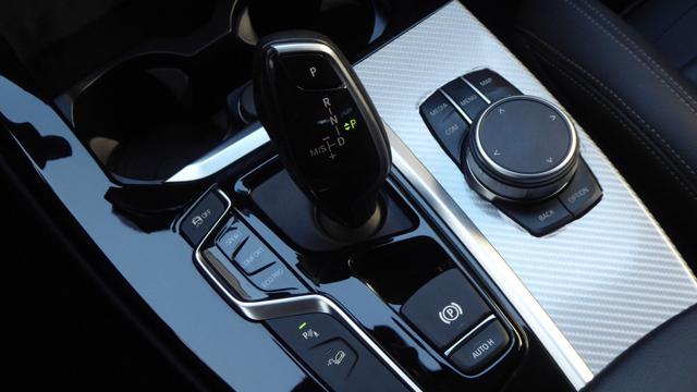 BMW X3 xDrive20d Luxury Autom.