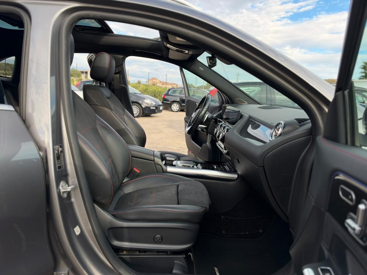 MERCEDES GLA 200D PREMIUM AMG 150CV