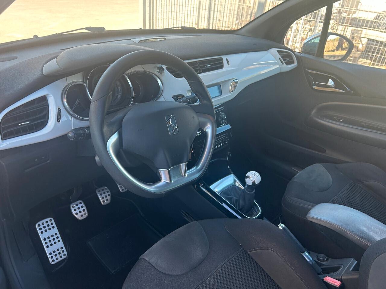 Ds DS3 3 BlueHDi 100 S&S Sport Chic