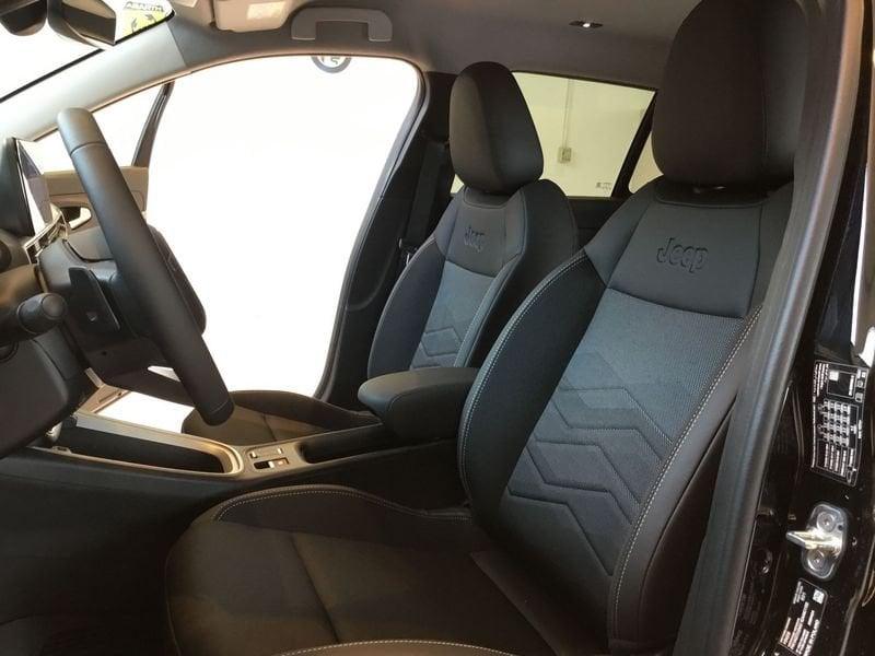 Jeep Avenger 1.2 Turbo MHEV Summit MY25