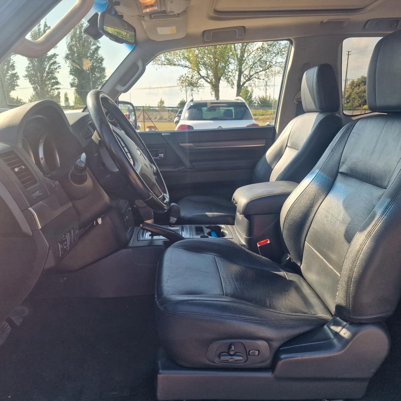 Mitsubishi Pajero 3.2 DI-D 16V aut. 3p. PARI AL NUOVO GANCIO TRAINO