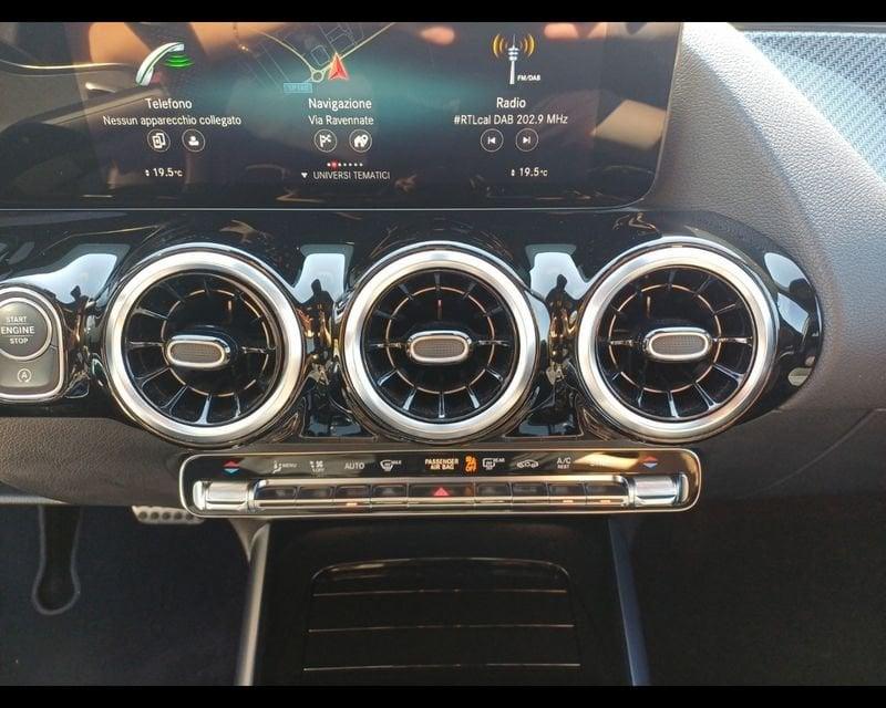 Mercedes-Benz GLA GLA 180 d Automatic Premium