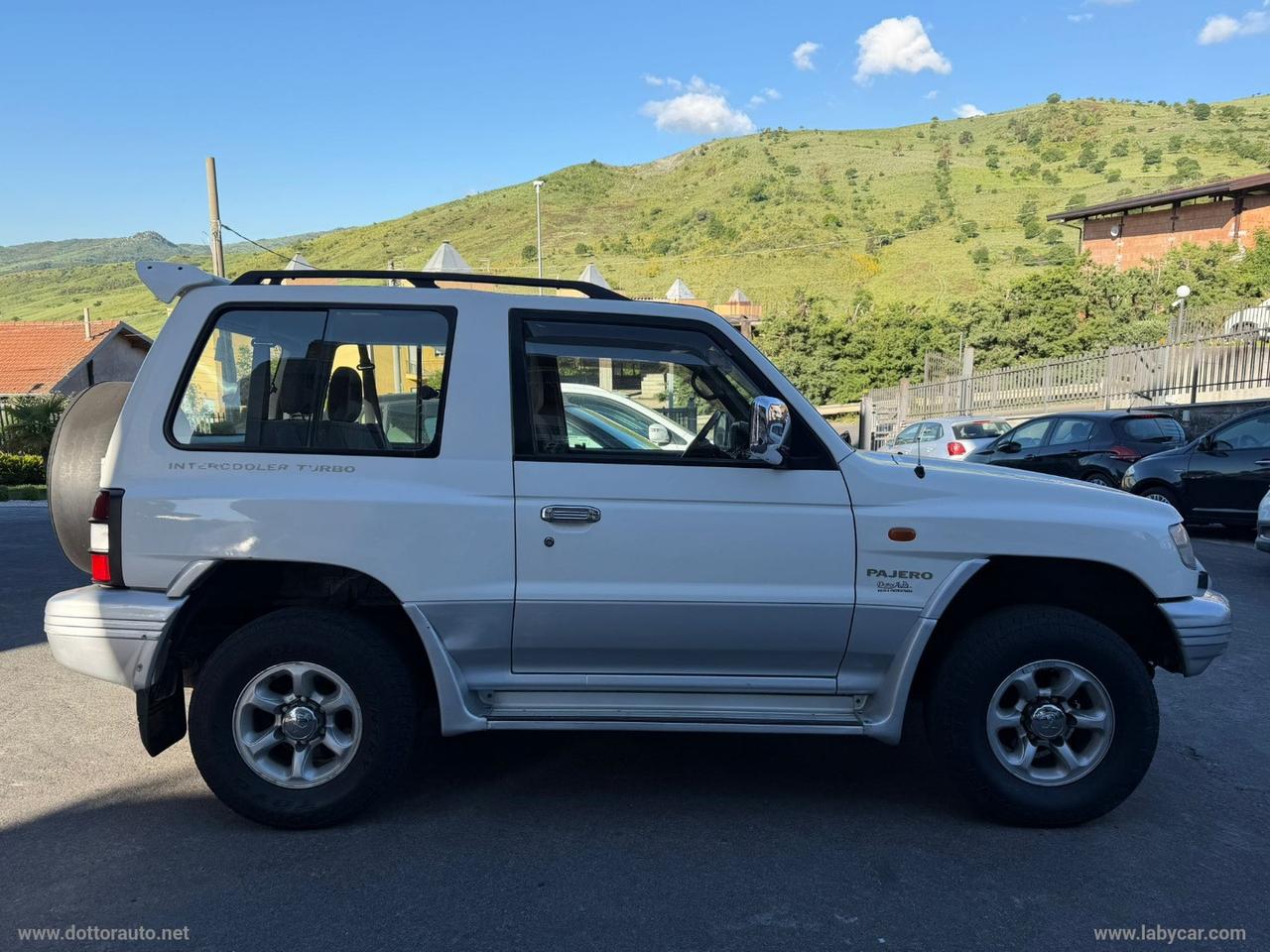 MITSUBISHI Pajero 2.5 TDI MT SS GLS Target