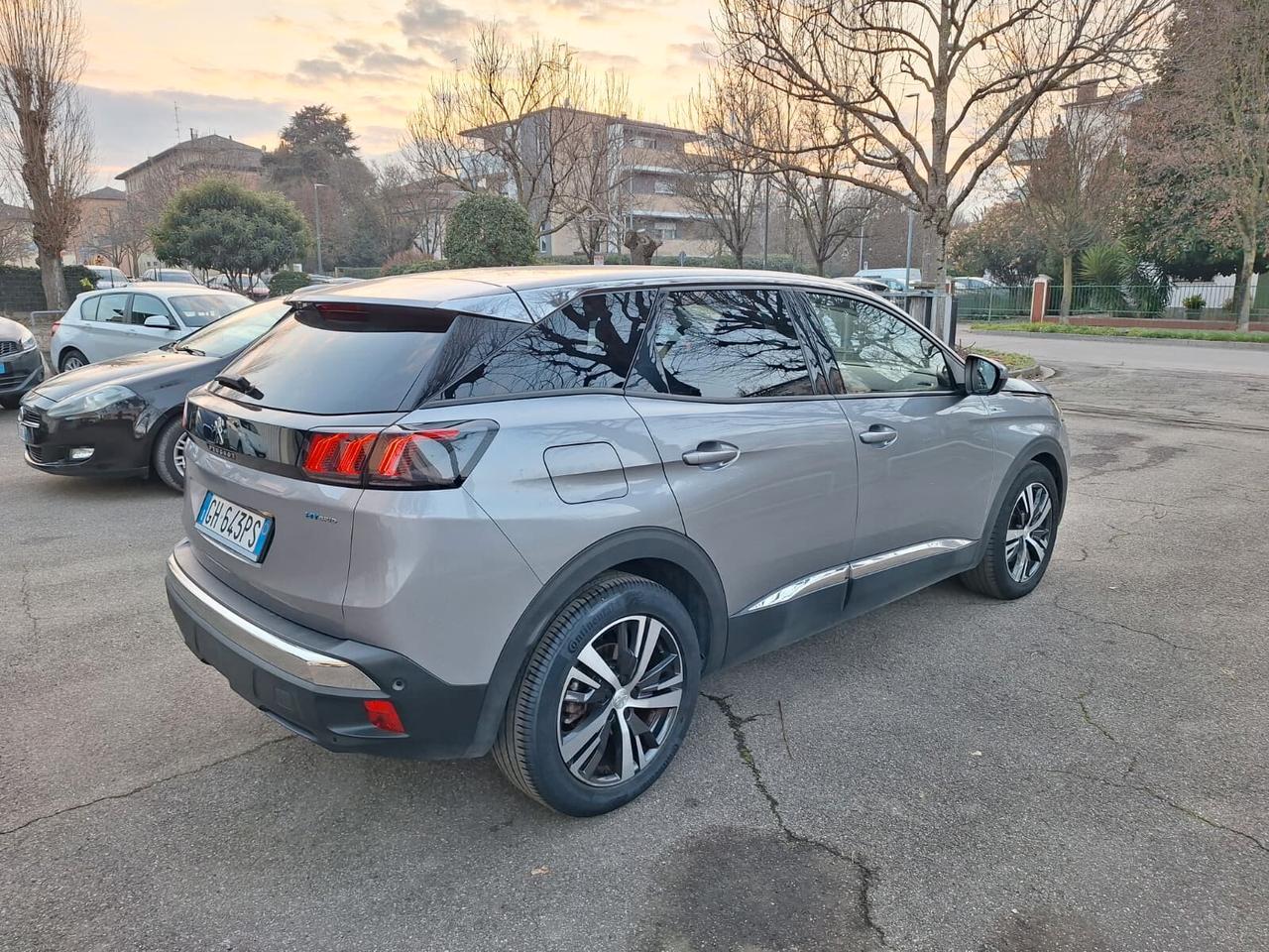 Peugeot 3008 Hybrid 225 e-EAT8 GT