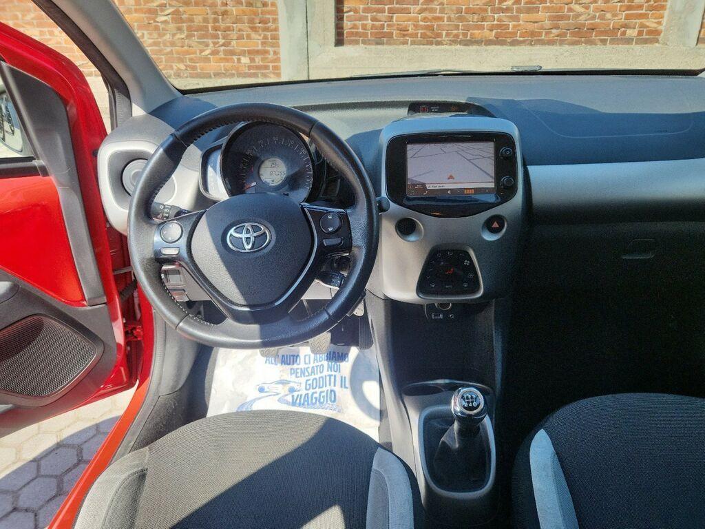 Toyota Aygo 5 Porte 1.0 VVT-i x-play