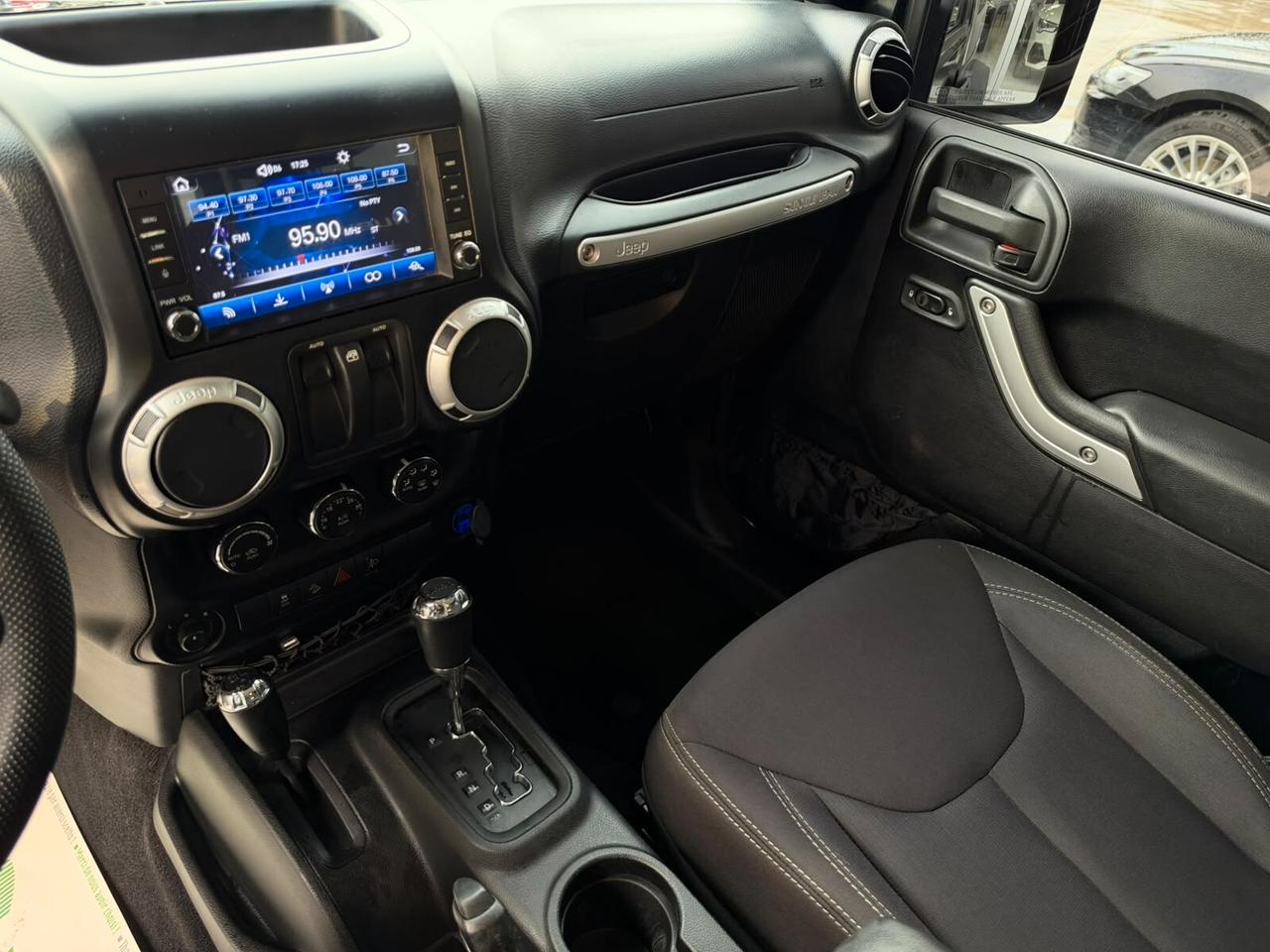 Jeep Wrangler Unlimited 2.8 CRD DPF Rubicon Auto