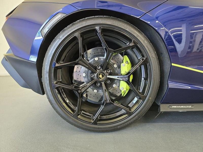 Lamborghini Revuelto Revuelto 6.5 V12