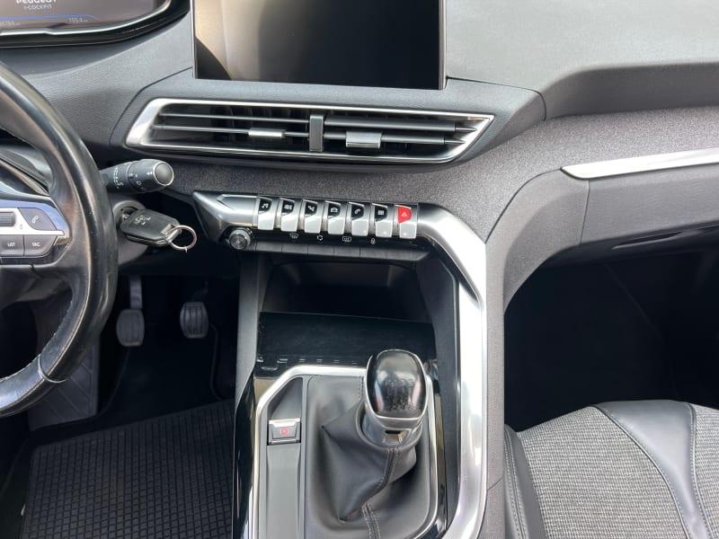 PEUGEOT 3008 BLUEHDI 120 S&S BUSINESS