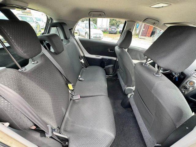 TOYOTA Yaris 1.0 5 porte Sol