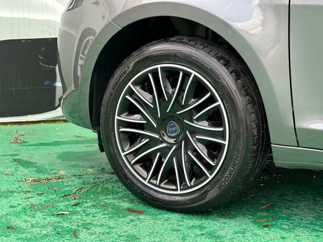 Lancia Ypsilon 1.2 Benzina 69cv Platinum 2019